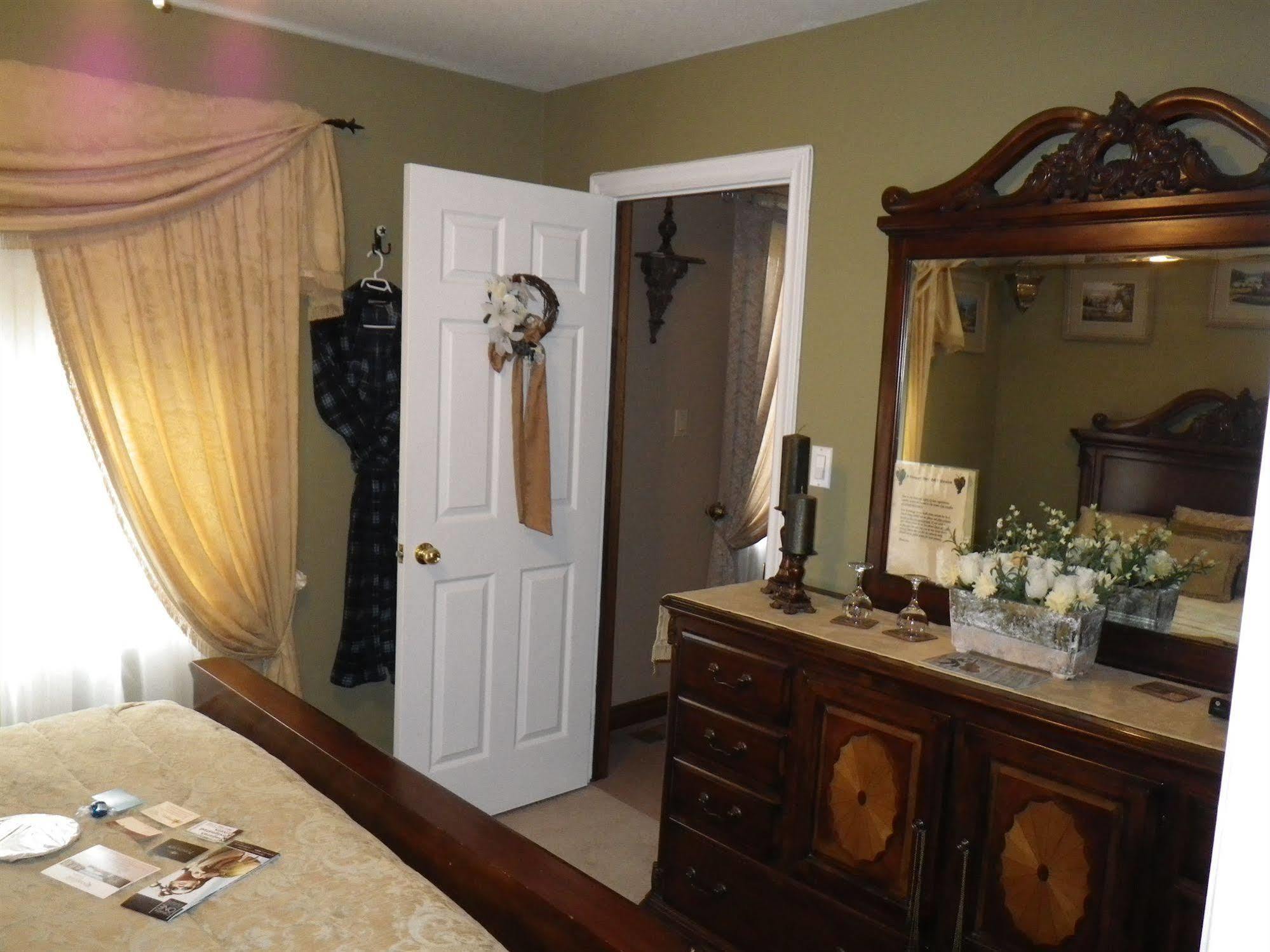 A Vineyard View Bed And Breakfast Niagara-on-the-Lake Exterior foto